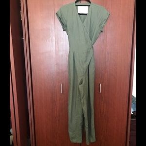 notPERFECTLINEN | Margaret Wrap Linen Jumpsuit | Forest Green | Size XS